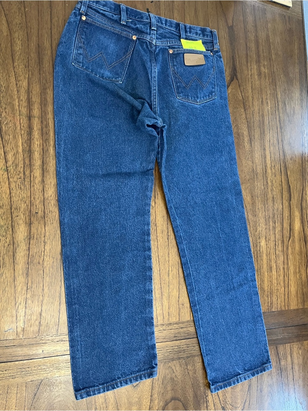Bundle of 3 Classic Wrangler Jeans tag 34 x 30 actual 32 x 28 - Picture 7 of 11